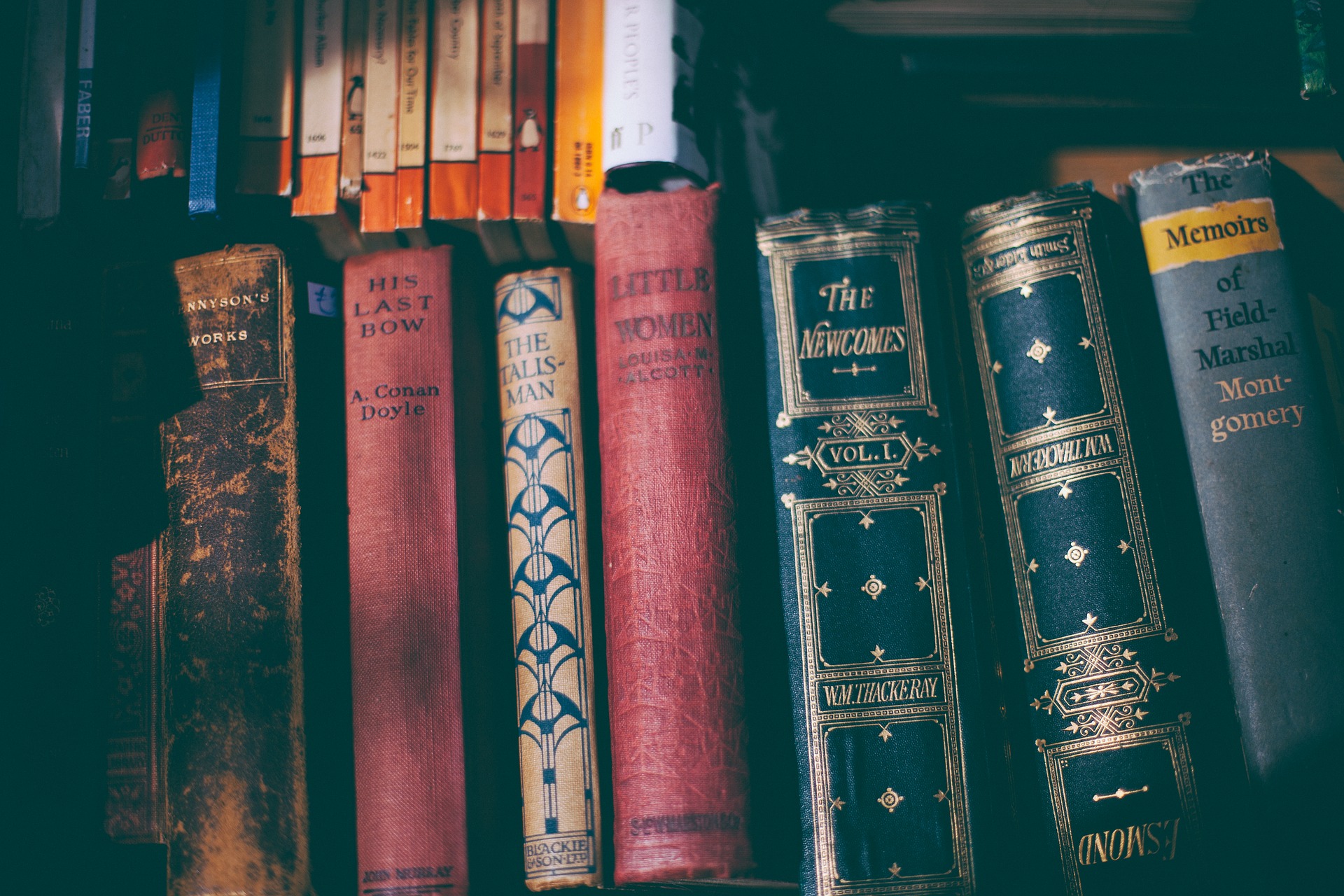 Genres Of French Literature La Lettrine